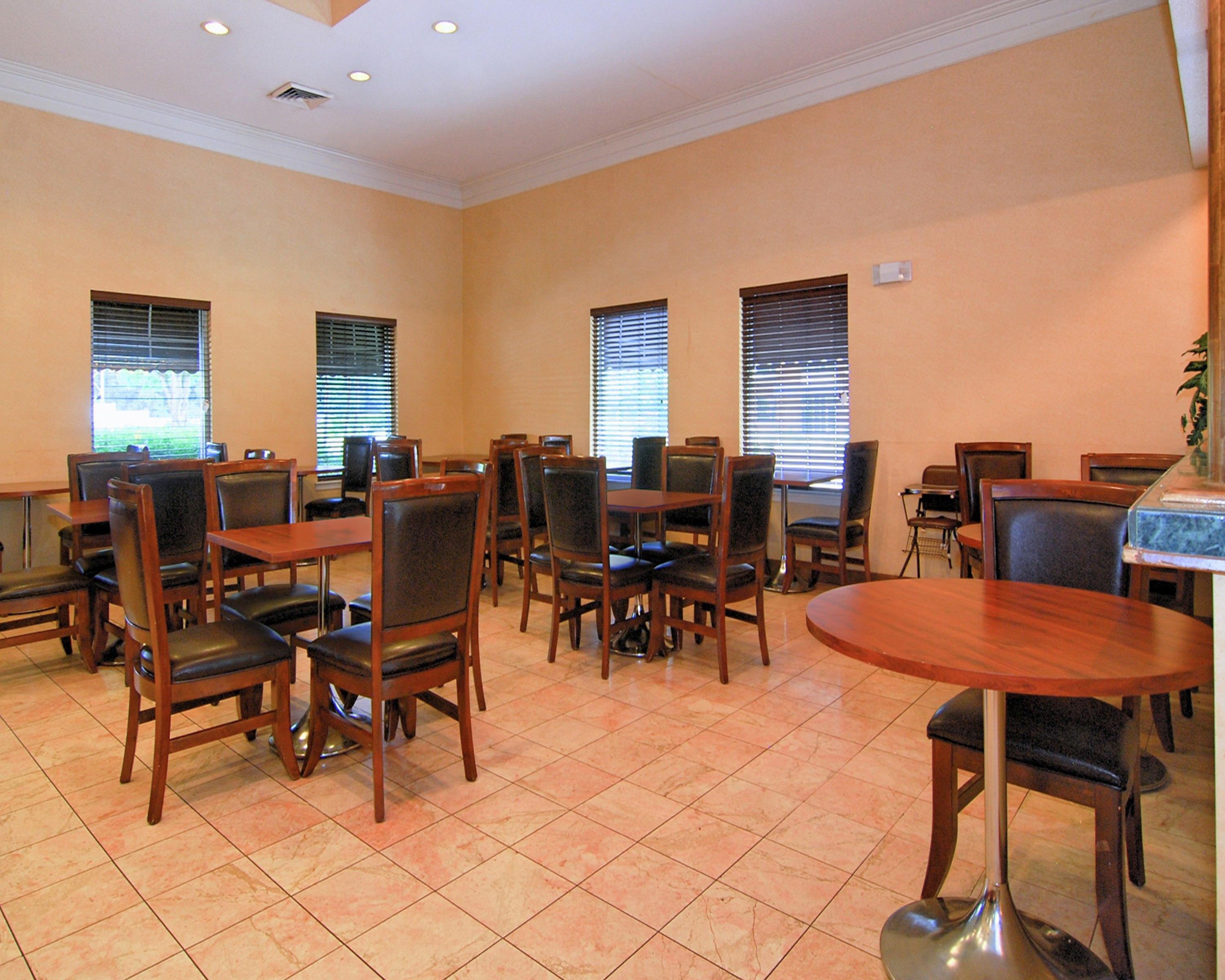 La Quinta Inn & Suites By Wyndham Memphis I-240 Екстер'єр фото