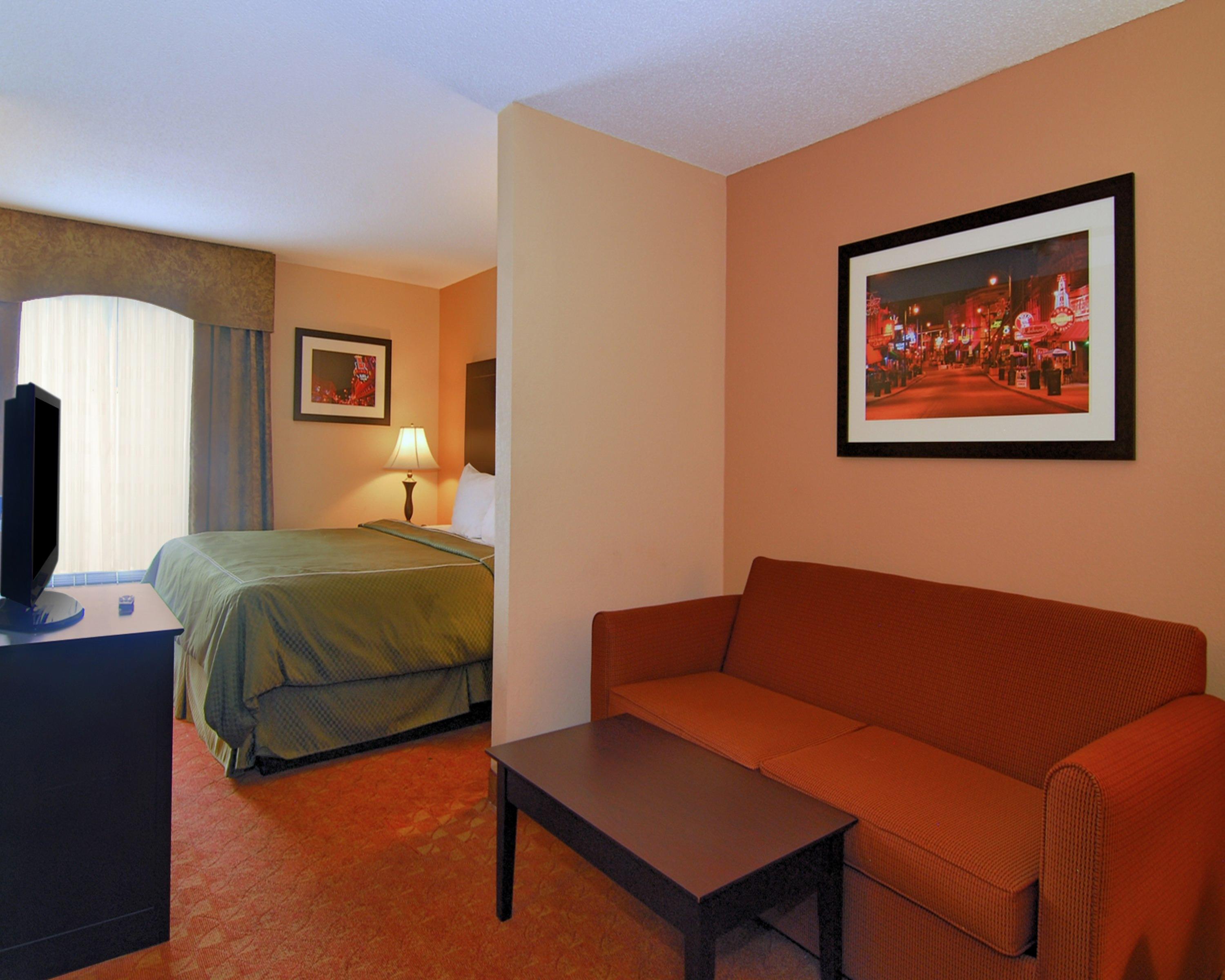 La Quinta Inn & Suites By Wyndham Memphis I-240 Екстер'єр фото