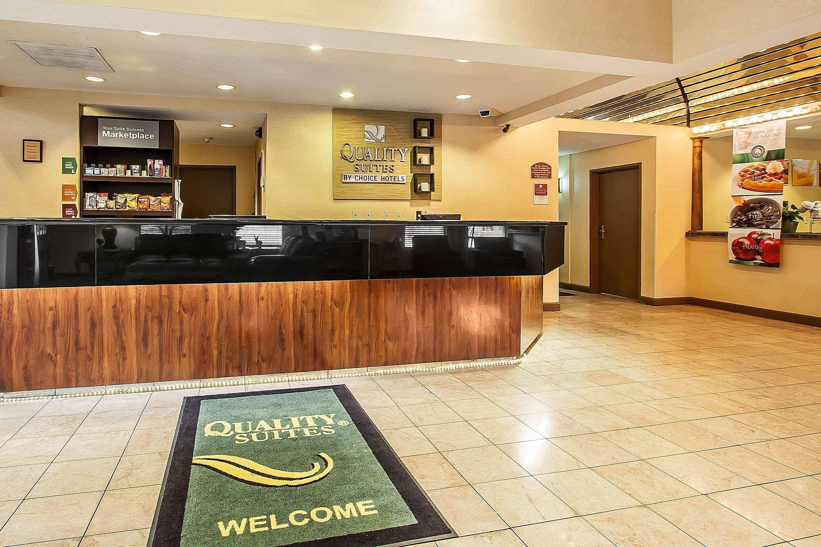 La Quinta Inn & Suites By Wyndham Memphis I-240 Екстер'єр фото