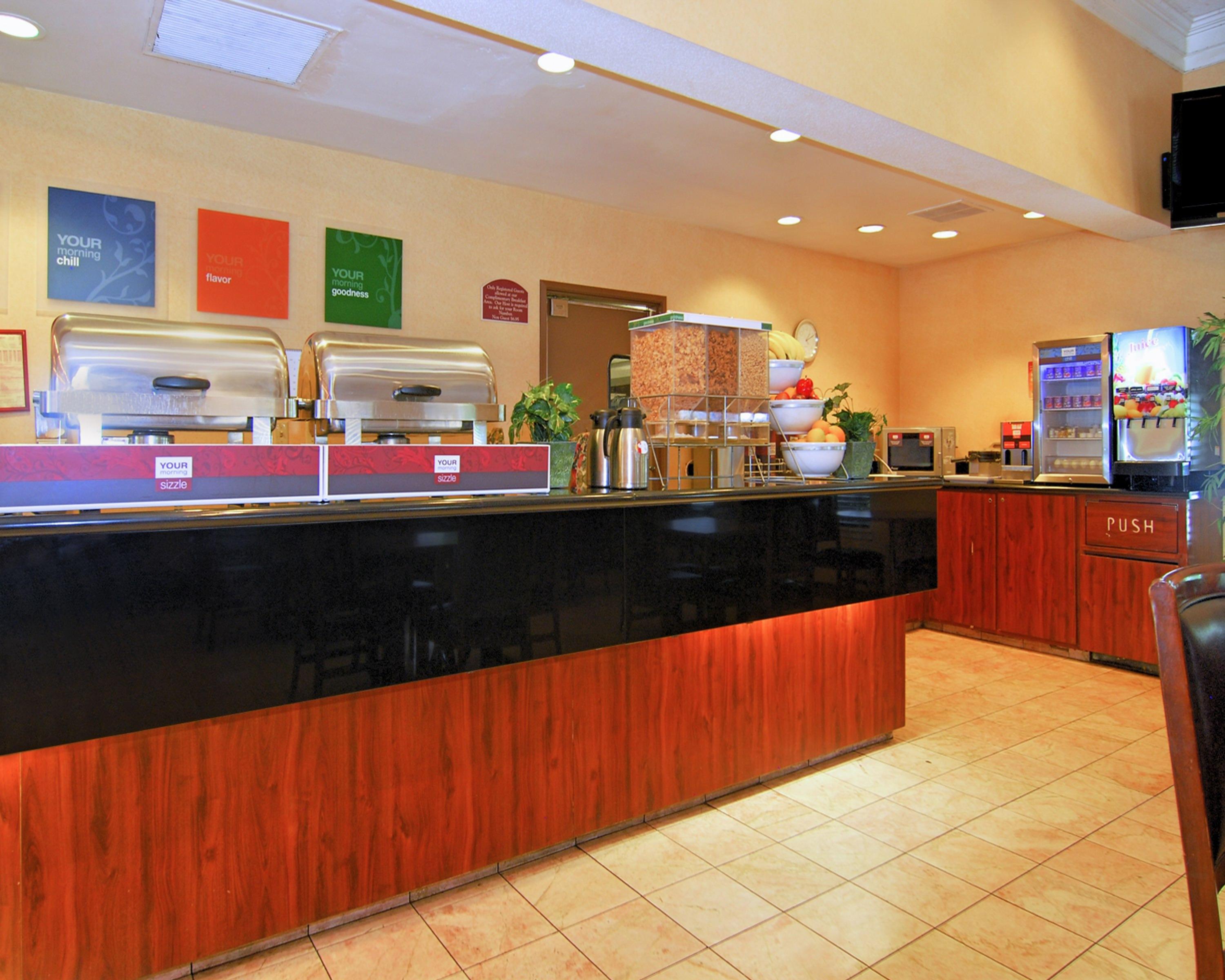 La Quinta Inn & Suites By Wyndham Memphis I-240 Екстер'єр фото