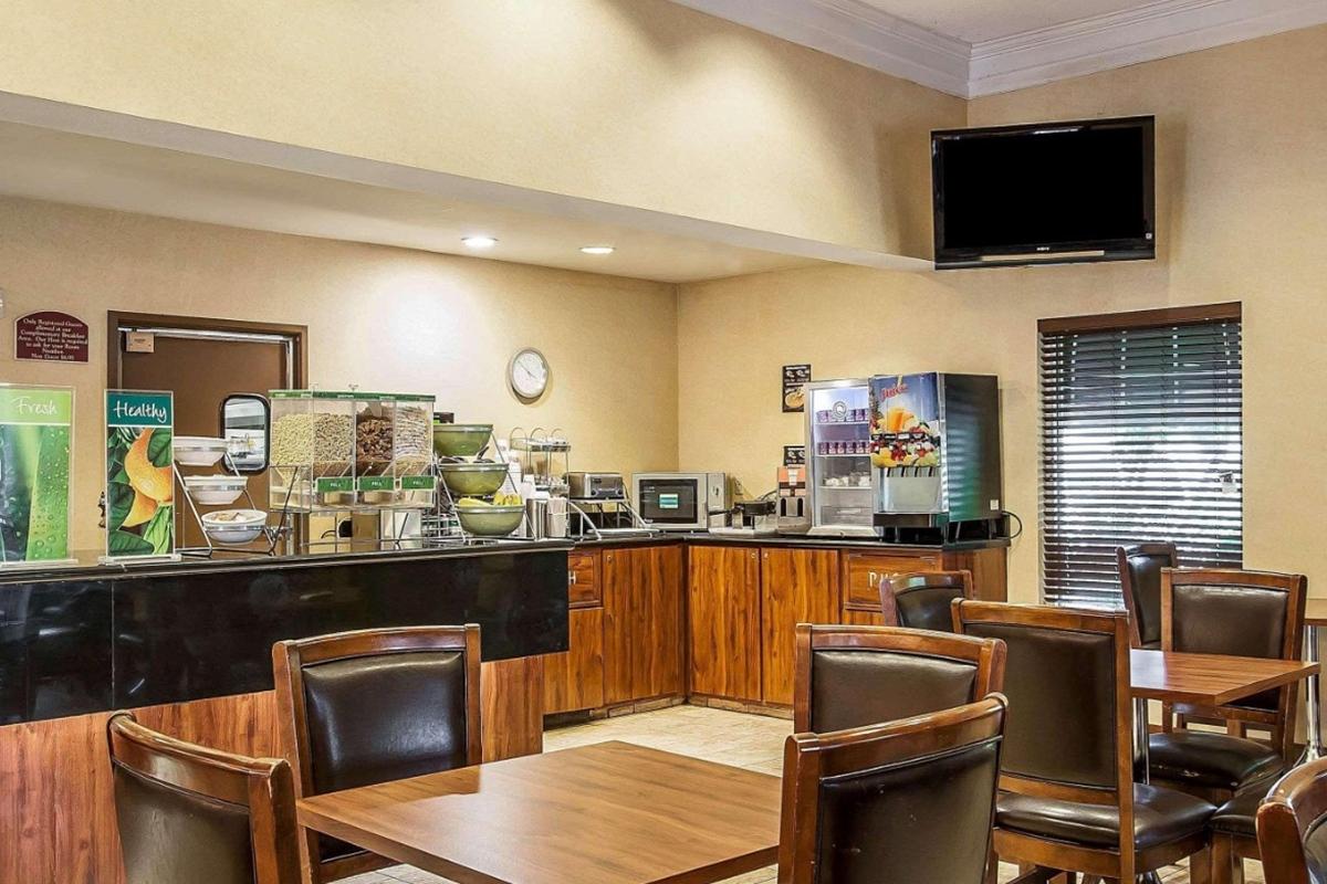 La Quinta Inn & Suites By Wyndham Memphis I-240 Екстер'єр фото