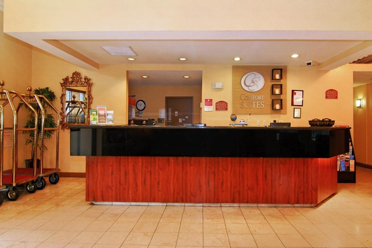 La Quinta Inn & Suites By Wyndham Memphis I-240 Екстер'єр фото