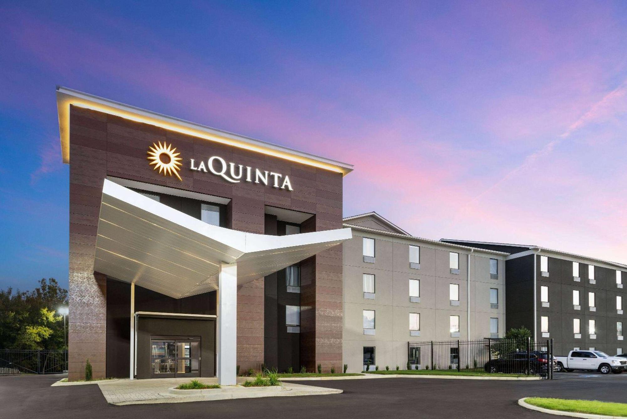 La Quinta Inn & Suites By Wyndham Memphis I-240 Екстер'єр фото